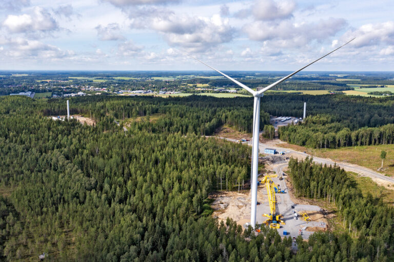Puhdasta energiaa ja omavaraisuutta: Euroopan komissiolta uusi energiapaketti 